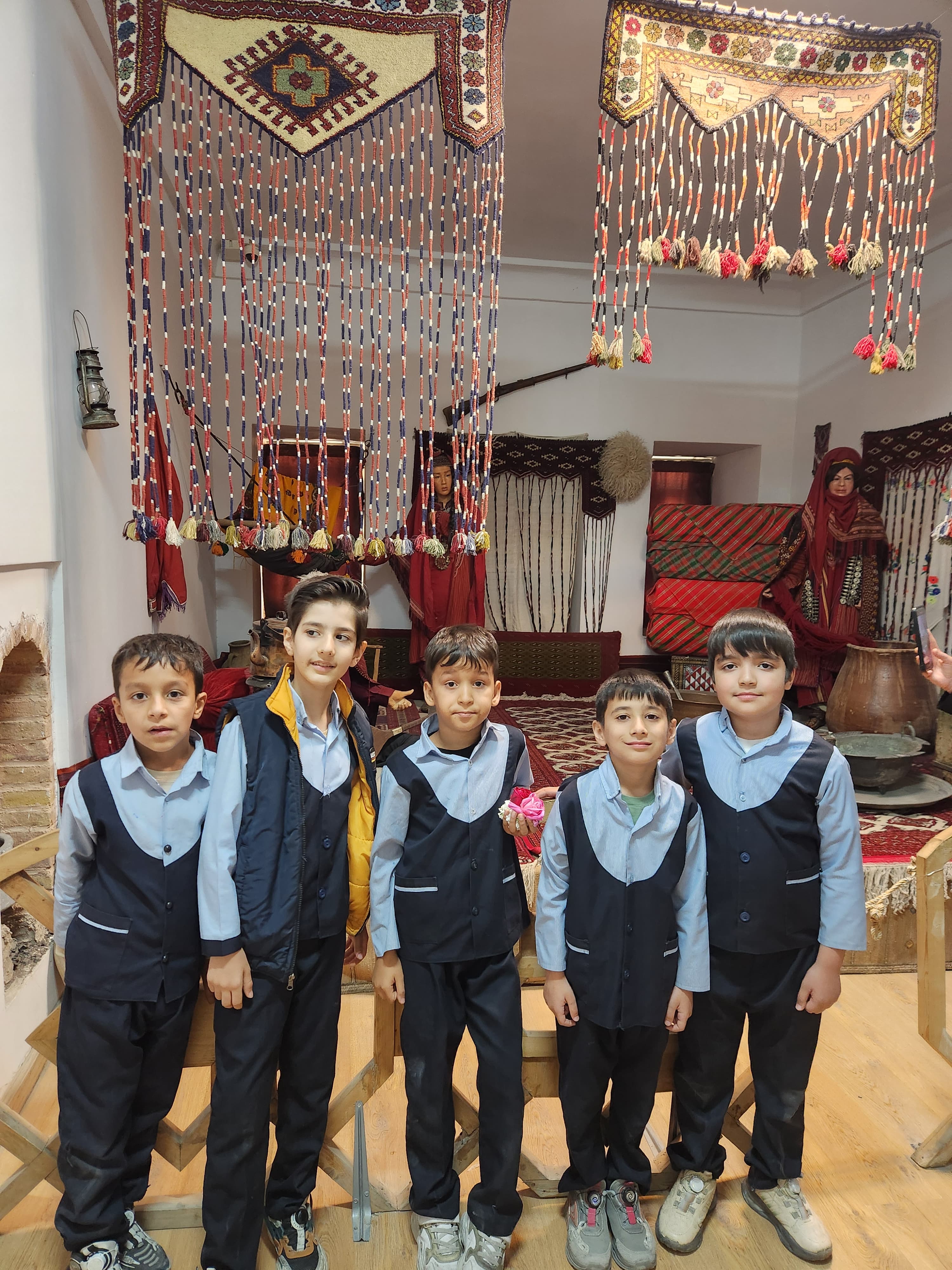 بازدید آیینه خانه مفخم
